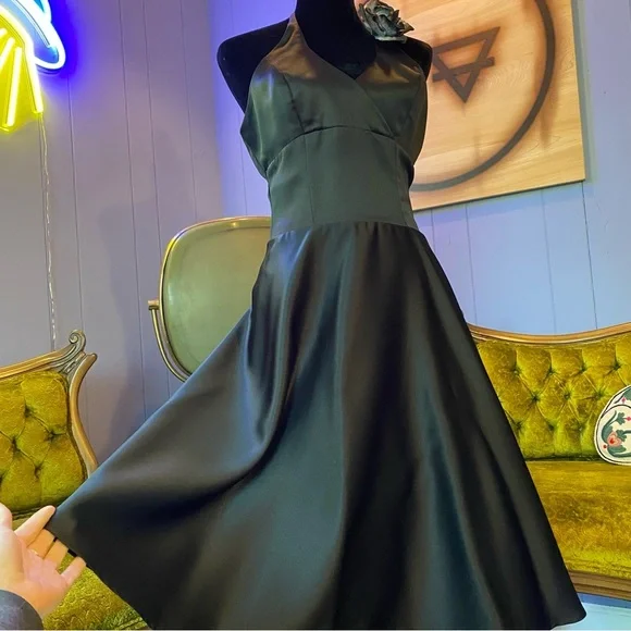Vintage 90s Be Smart Fit and Flare Satin 50s Style Satin Halter Dress Size 5/6 - Picture 5 of 8